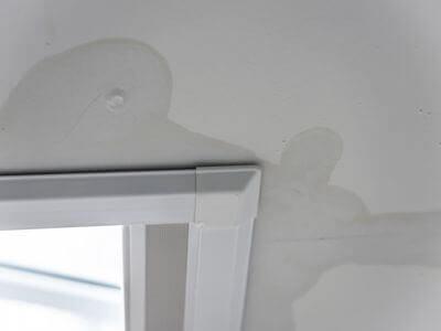 About water damage restoration service - commercial water damage restoration experts in Hamilton